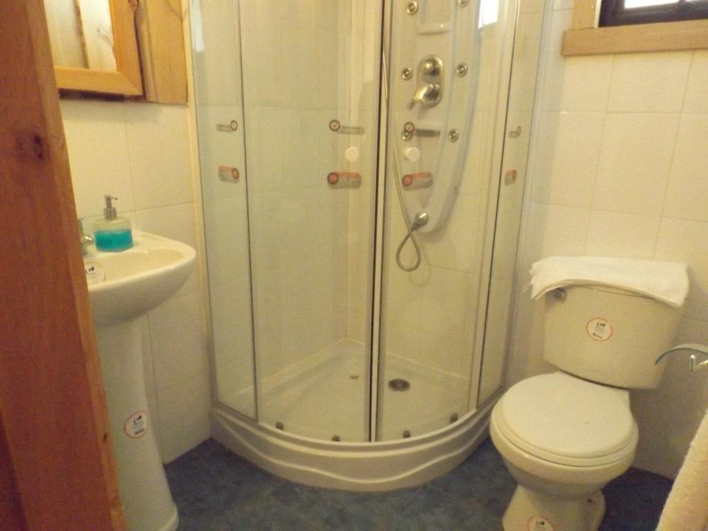 Hostal Los Alamos Neltume Εξωτερικό φωτογραφία