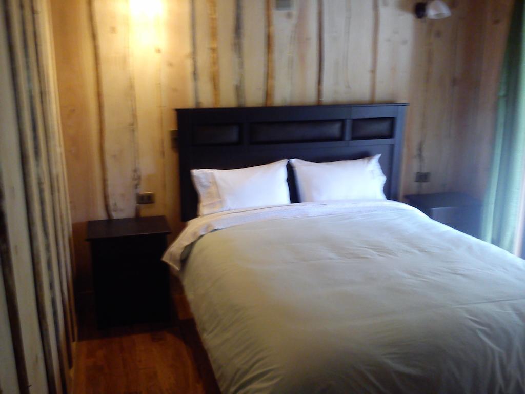 Hostal Los Alamos Neltume Εξωτερικό φωτογραφία